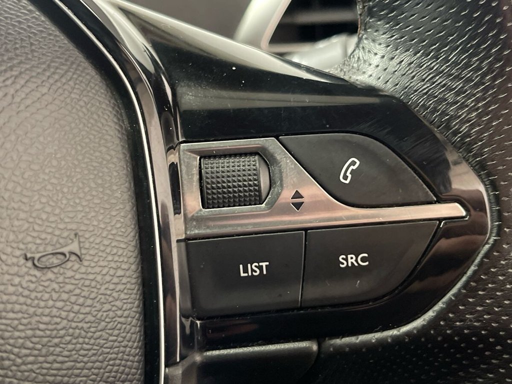 USED 2018 18 PEUGEOT 3008 1.2 PureTech GT Line SUV 5dr Petrol Manual Euro 6 (s/s) (130 ps) APPLE CAR PLAY AND ANDROID AUTO