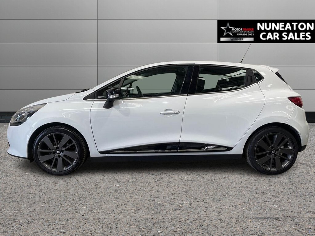 USED 2015 15 RENAULT CLIO 1.5 dCi Dynamique S MediaNav Hatchback 5dr Diesel EDC Euro 5 (90 ps) Sat Nav