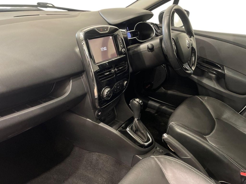 USED 2015 15 RENAULT CLIO 1.5 dCi Dynamique S MediaNav Hatchback 5dr Diesel EDC Euro 5 (90 ps) Sat Nav
