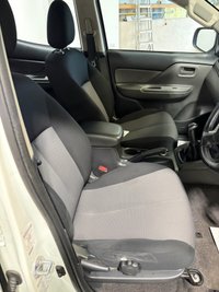 USED 2019 19 MITSUBISHI L200 2.4 DI-D DC 4Life Pickup Double Cab 4dr Diesel Manual 4WD Euro 6 (s/s) (154 ps) 2019+AIR CON+12 MONTHS MOT