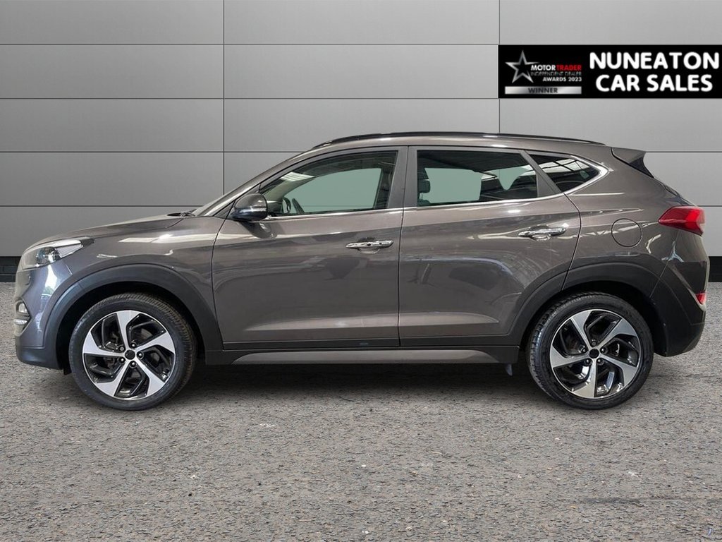 USED 2017 17 HYUNDAI TUCSON 2.0 CRDi Premium SE SUV 5dr Diesel Manual 4WD Euro 6 (136 ps) full cream leather interior