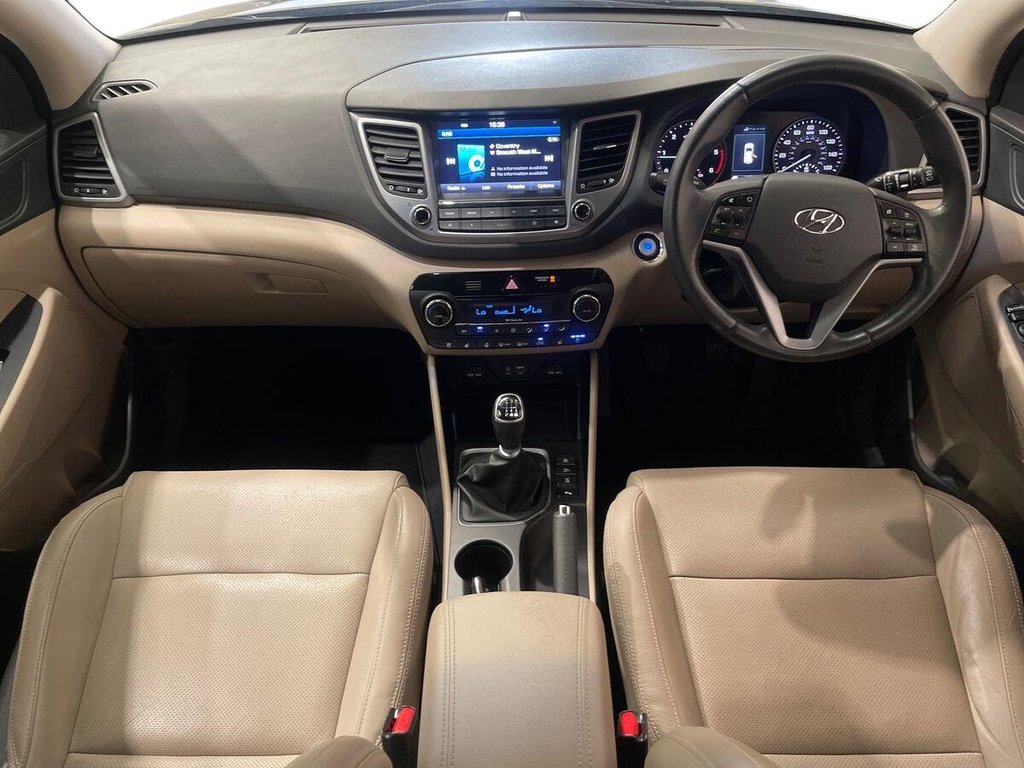 USED 2017 17 HYUNDAI TUCSON 2.0 CRDi Premium SE SUV 5dr Diesel Manual 4WD Euro 6 (136 ps) full cream leather interior