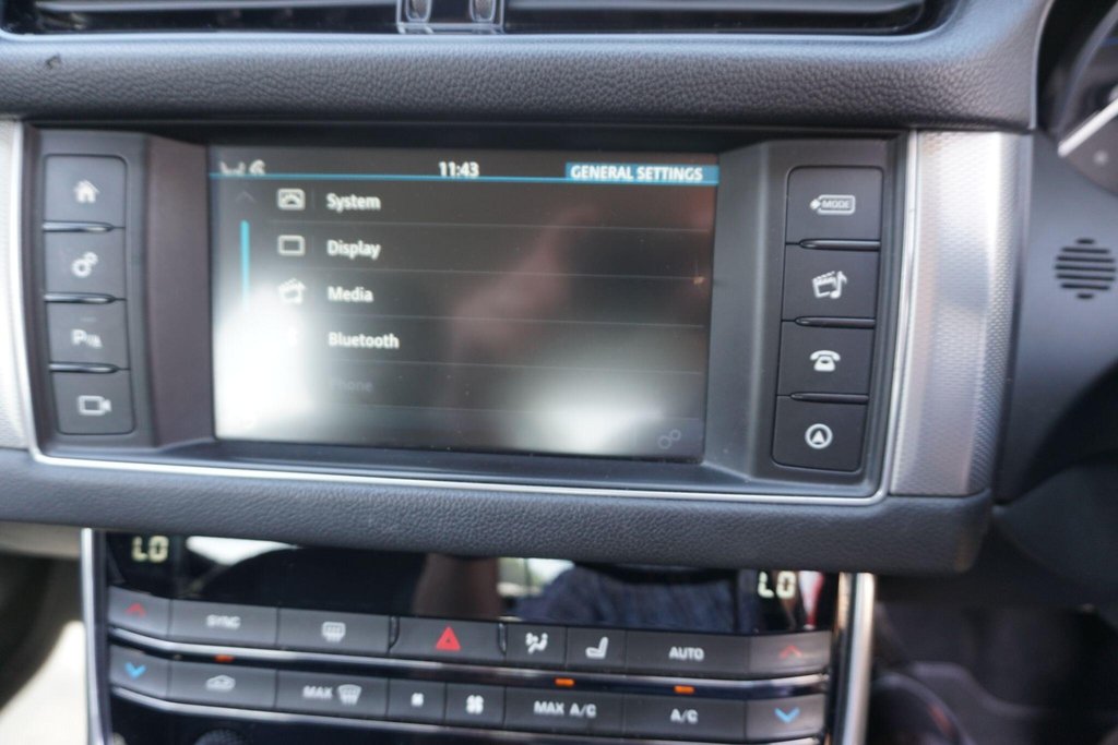 USED 2016 16 JAGUAR XF 2.0d Prestige Auto Euro 6 (s/s) 4dr AUTO/Â£20 ROAD TAX!!!