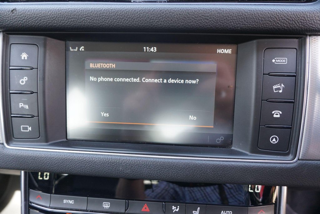 USED 2016 16 JAGUAR XF 2.0d Prestige Auto Euro 6 (s/s) 4dr AUTO/Â£20 ROAD TAX!!!