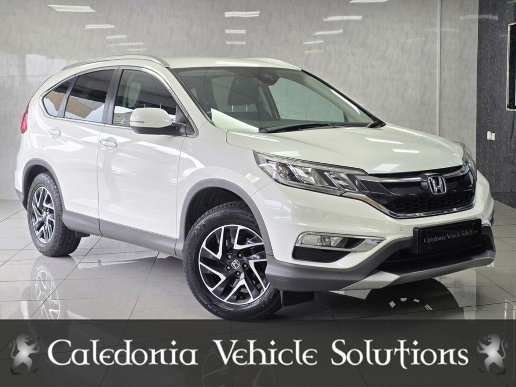 White 2017 Honda CR-V Estate All-wheel drive Manual