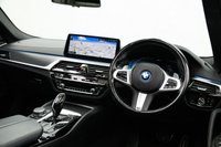 USED 2022 22 BMW 5 SERIES 2.0 530e 12kWh M Sport Saloon 4dr Petrol Plug-in Hybrid Steptronic Euro 6 (s/s) (292 ps) 