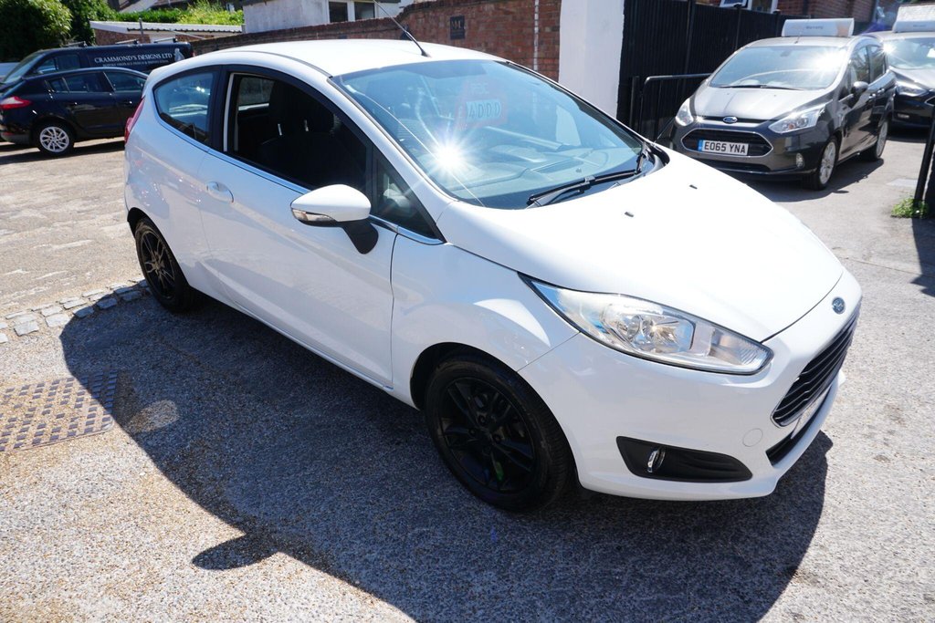 USED 2015 15 FORD FIESTA 1.0T EcoBoost Zetec Euro 6 (s/s) 3dr Â£20 TAX/RECENT WET BELT!!!
