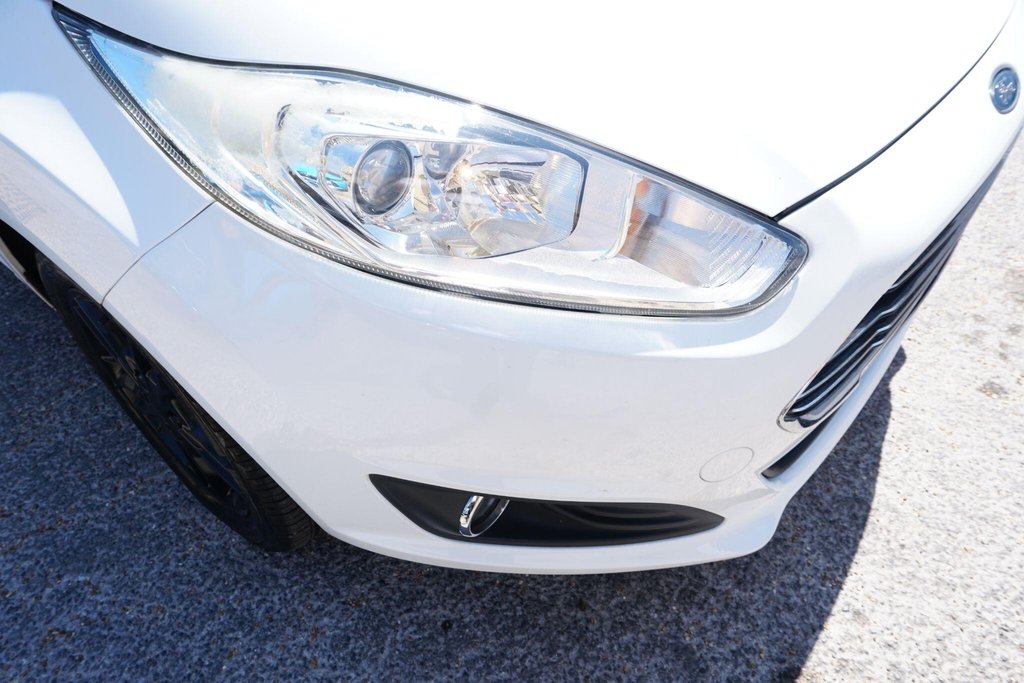USED 2015 15 FORD FIESTA 1.0T EcoBoost Zetec Euro 6 (s/s) 3dr Â£20 TAX/RECENT WET BELT!!!