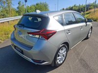 USED 2017 17 TOYOTA AURIS 1.6 D-4D Business Edition Hatchback 5dr Diesel Manual Euro 6 (s/s) (Safety Sense) (112 ps) 20 TAX-FSH (10 STAMPS)-2 KEYS-&pound;20 TAX-NAV-HEATED SEATS