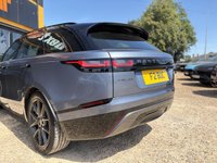 USED 2022 F LAND ROVER RANGE ROVER VELAR 2.0 P250 R-Dynamic HSE SUV 5dr Petrol Auto 4WD Euro 6 (s/s) (249 ps) MASSAGE SEATS + HEATED AND COOLED SEATS +  REVERSE CAMERA + SAT NAV  + MERIDIAN SOUND SYSTEM + FULL LEATHER IVORY SEATS + HEATED STEERING WHEEL + LANE ASSIST + DAB RADIO + BLUETOOTH + HPI CLEAR + 2 KEYS +DELIVERY AVAILABLE *  + FINANCE AVAILABLE + PART EXCHANGE + PANORAMIC GLASS ROOF +