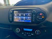USED 2017 67 TOYOTA YARIS 1.5 VVT-h Icon Tech Hatchback 5dr Petrol Hybrid E-CVT Euro 6 (s/s) (100 ps) AUTOMATIC- SERVICE RECORDS - SAT NAV - PARKING CAM - DAB RADIO