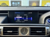 USED 2015 65 LEXUS IS 2.5 300h Executive Edition Saloon 4dr Petrol Hybrid E-CVT Euro 5 (s/s) (223 ps) Full LEXUS Service History  |  1 Owner From Brand New  |  2 Keys