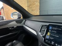 USED 2018 18 VOLVO XC90 2.0h T8 Twin Engine 10.4kWh R-Design SUV 5dr Petrol Plug-in Hybrid Auto 4WD Euro 6 (s/s) (390 ps) 