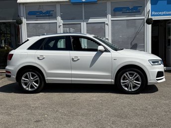 View our AUDI Q3