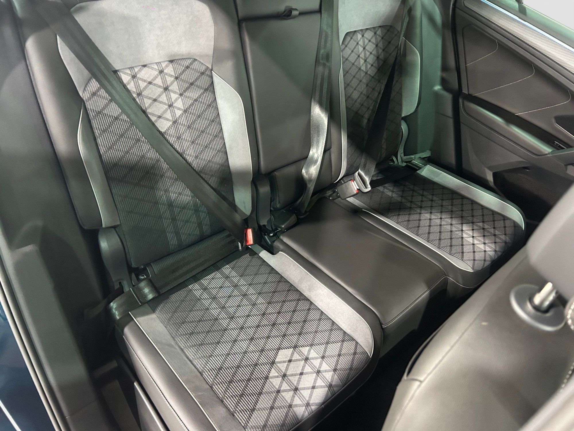 2022 Volkswagen Tiguan — image 6