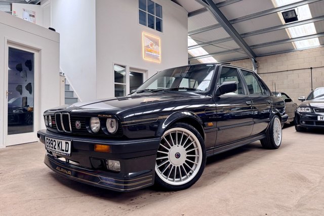 View our BMW 3 SERIES