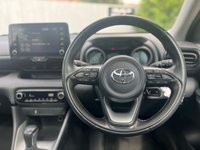 USED 2020 70 TOYOTA YARIS 1.5 VVT-h Design Hatchback 5dr Petrol Hybrid E-CVT Euro 6 (s/s) (116 ps) Award Winning Used Car Dealer Essex