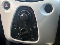 USED 2017 66 TOYOTA AYGO 1.0 VVT-i x-pure Hatchback 5dr Petrol Manual Euro 6 (68 ps) THIS GREAT STARTER CAR COMES WITH TOUCH SCREEN MEDIA ALLOYS AIR CON AND MORE
