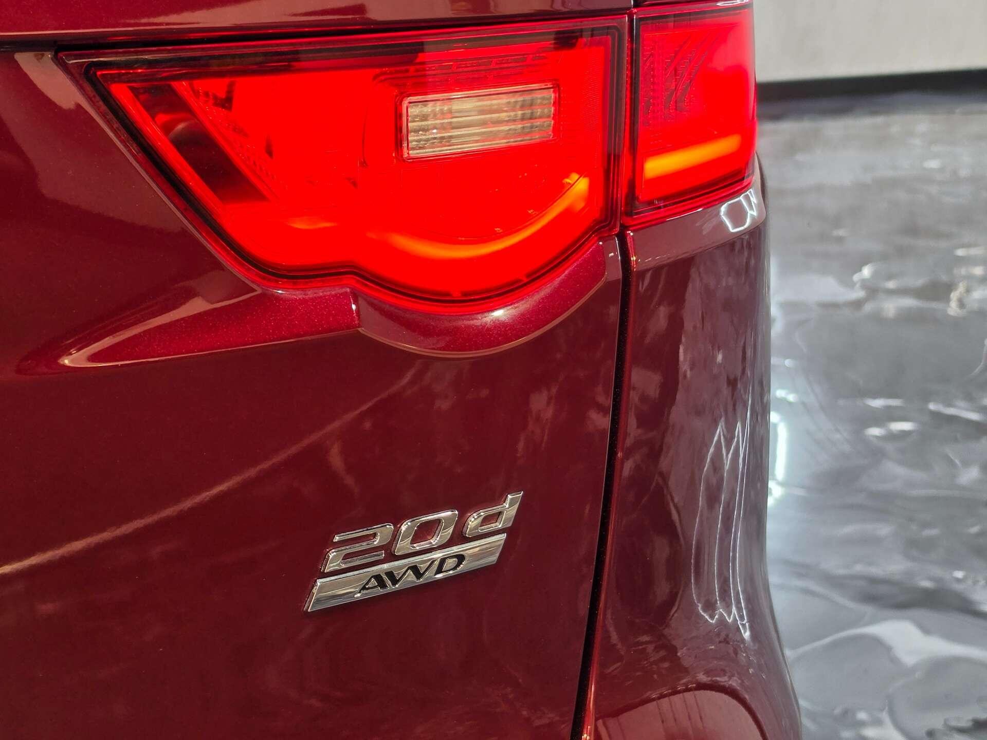 2016 Jaguar F-PACE thumbnail 11