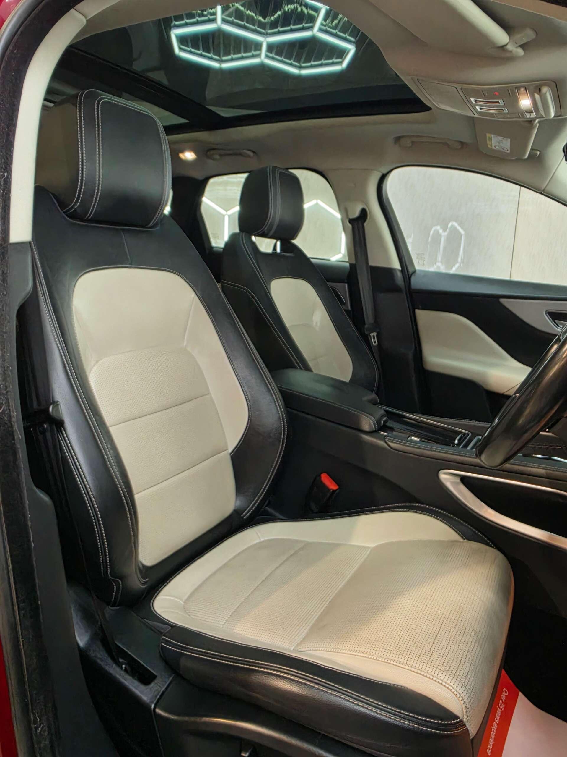 2016 Jaguar F-PACE thumbnail 20