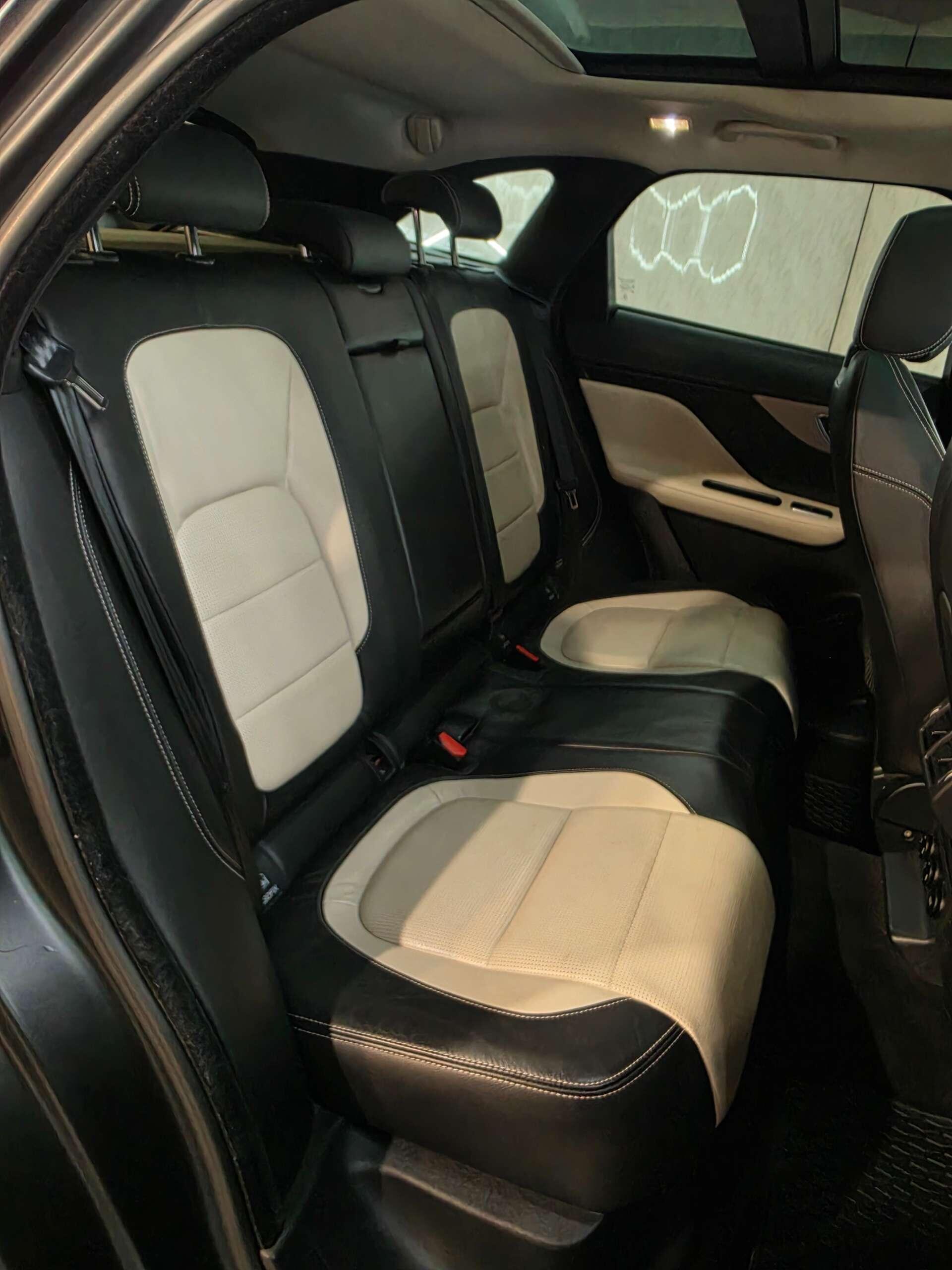 2016 Jaguar F-PACE thumbnail 22