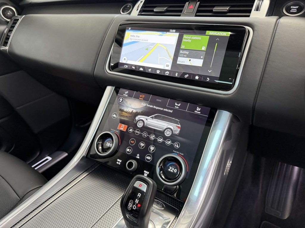 USED 2019 69 LAND ROVER RANGE ROVER SPORT 3.0 SD V6 HSE Dynamic SUV 5dr Diesel Auto 4WD Euro 6 (s/s) (306 ps) 
