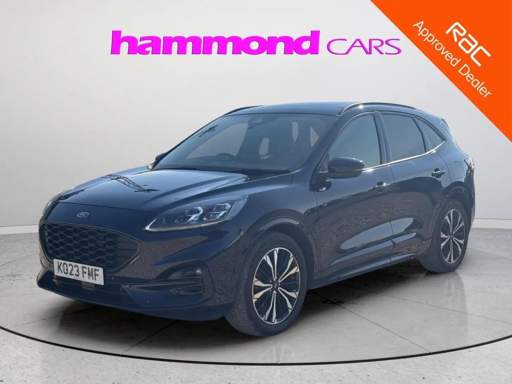 2023 Ford Kuga — image 1