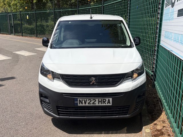 View our PEUGEOT PARTNER