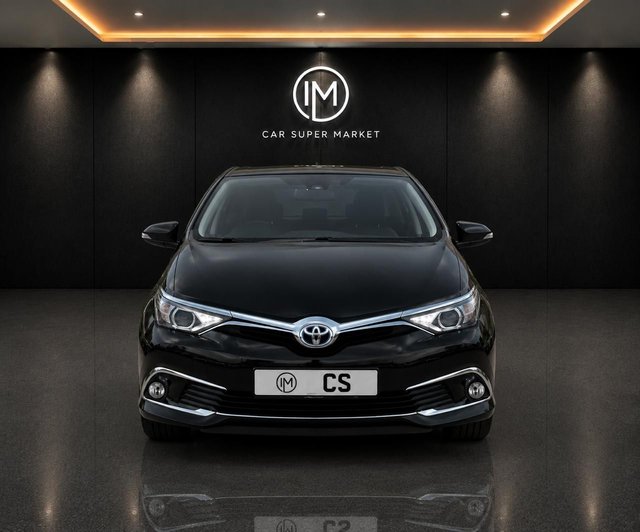 View our Toyota Auris 1.8 VVT-h Excel Hatchback 5dr Petrol Hybrid CVT Euro 6 (s/s) (Safety Sense) (136 ps)