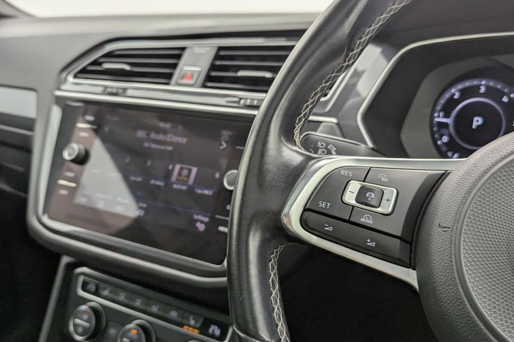 USED 2018 18 VOLKSWAGEN TIGUAN 2.0 TDI R-Line SUV 5dr Diesel DSG 4Motion Euro 6 (s/s) (150 ps) 4WD, Car Play, Sat Nav