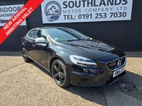 USED 2018 18 VOLVO V40 2.0 D2 R-Design Nav Plus Hatchback 5dr Diesel Manual Euro 6 (s/s) (120 ps) NAVIGATION + HEATED SEATS