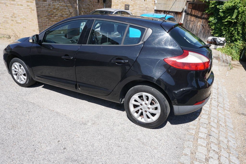 USED 2012 12 RENAULT MEGANE 1.5 dCi Dynamique TomTom EDC Euro 5 5dr AUTO/NAV/Â£20 ROAD TAX!!