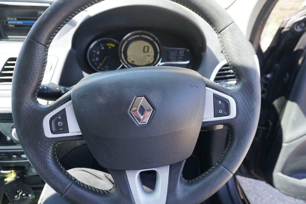 USED 2012 12 RENAULT MEGANE 1.5 dCi Dynamique TomTom EDC Euro 5 5dr AUTO/NAV/Â£20 ROAD TAX!!