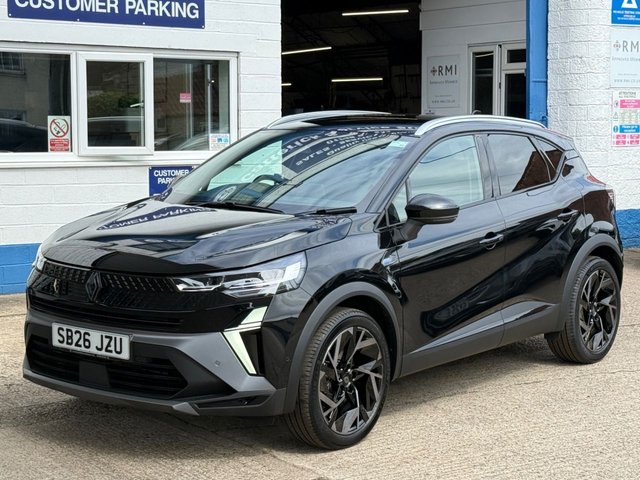 View our RENAULT CAPTUR