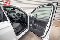USED 2018 18 VOLKSWAGEN TIGUAN 2.0 TDI R-Line SUV 5dr Diesel Manual Euro 6 (s/s) (150 ps) Sunroof + CarPlay + Adaptive Cruise