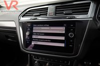 USED 2018 18 VOLKSWAGEN TIGUAN 2.0 TDI R-Line SUV 5dr Diesel Manual Euro 6 (s/s) (150 ps) Sunroof + CarPlay + Adaptive Cruise