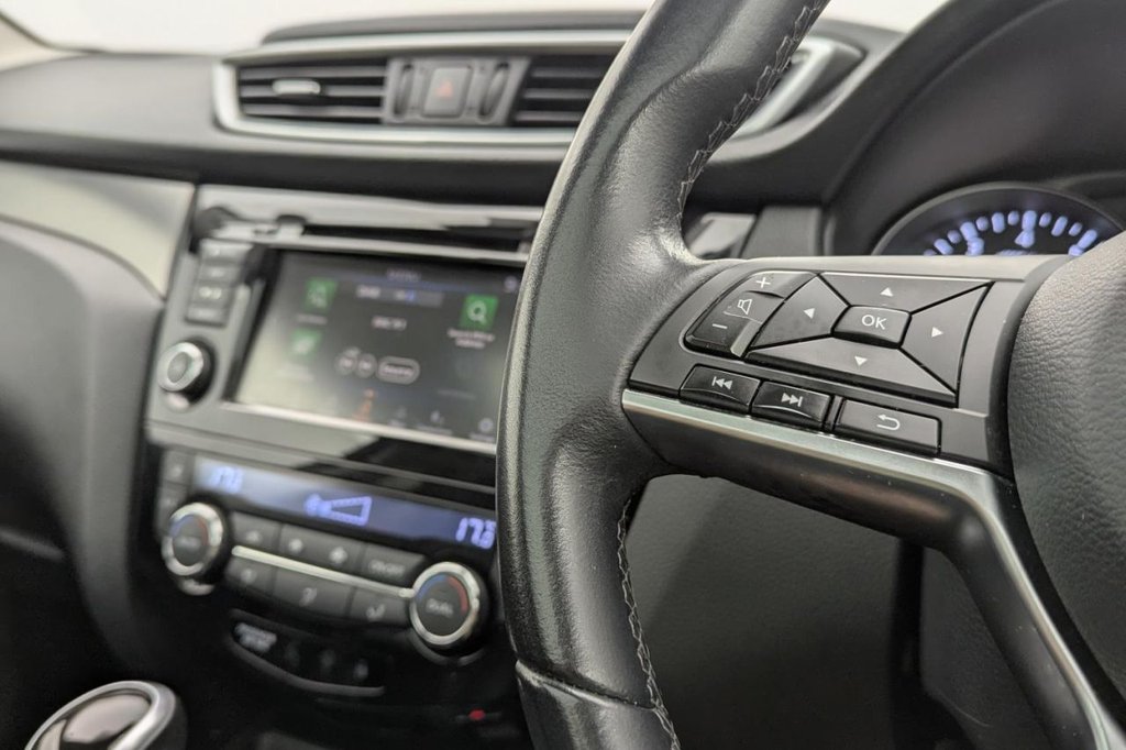 USED 2021 21 NISSAN QASHQAI 1.3 DIG-T N-Motion SUV 5dr Petrol DCT Auto Euro 6 (s/s) (160 ps) Pan Roof, Car Play, 360 Camera