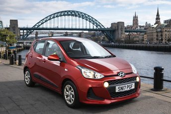 2017 HYUNDAI I10