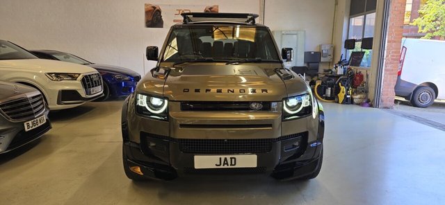 View our LAND ROVER DEFENDER 110