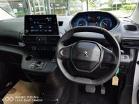 USED 2022 72 PEUGEOT E-PARTNER 700 50kWh Professional Premium + Long Crew Van Double Cab 6dr Electric Auto LWB (7.4kW Charger) (136 ps) 