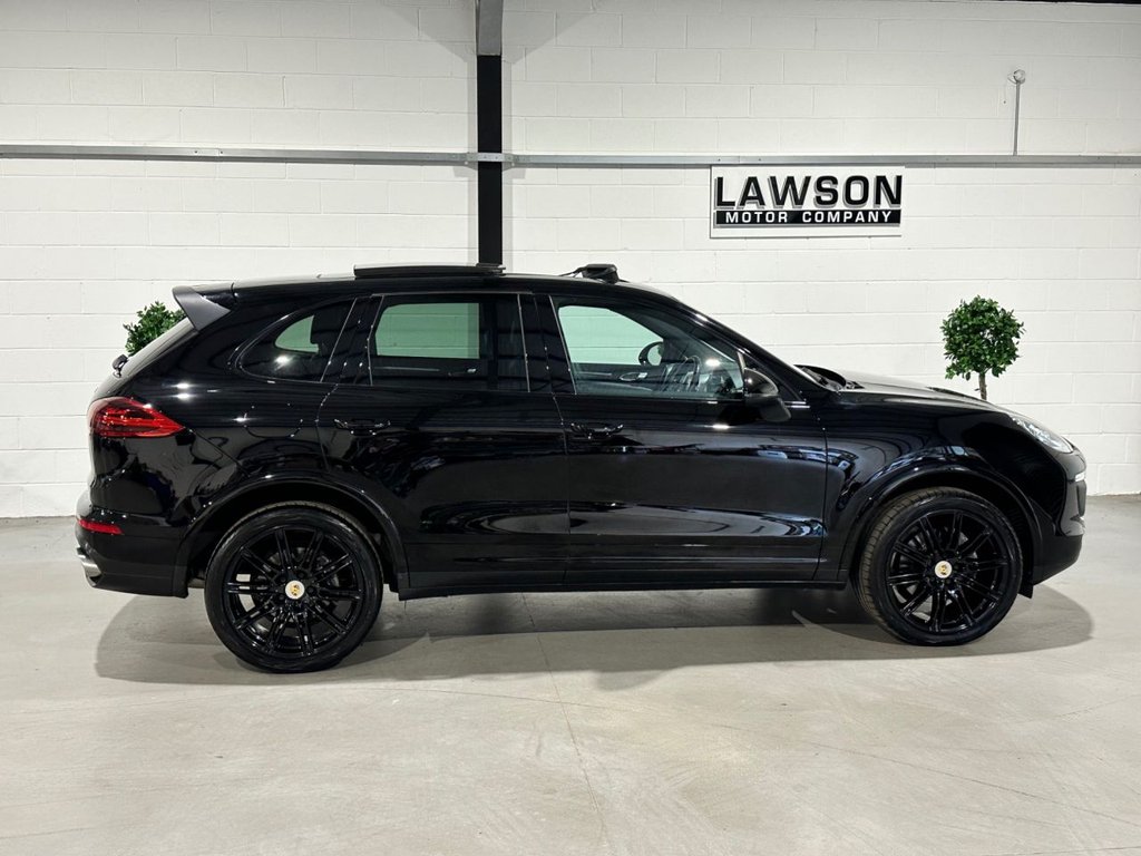 USED 2016 66 PORSCHE CAYENNE 3.0 TD V6 Platinum Edition SUV 5dr Diesel TiptronicS 4WD Euro 6 (s/s) (262 ps) 