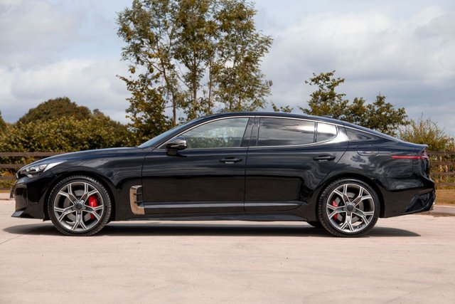 View our KIA STINGER