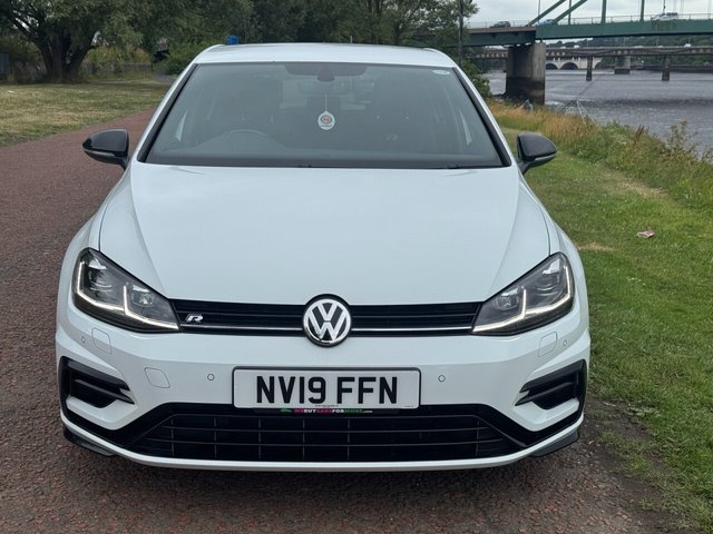 View our VOLKSWAGEN GOLF