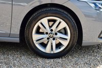 USED 2022 72 VOLKSWAGEN GOLF 1.5 TSI Life Hatchback 5dr Petrol Manual Euro 6 (s/s) (130 ps) 
