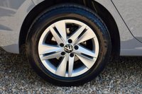 USED 2022 72 VOLKSWAGEN GOLF 1.5 TSI Life Hatchback 5dr Petrol Manual Euro 6 (s/s) (130 ps) 