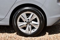 USED 2022 72 VOLKSWAGEN GOLF 1.5 TSI Life Hatchback 5dr Petrol Manual Euro 6 (s/s) (130 ps) 