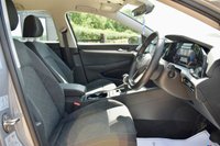 USED 2022 72 VOLKSWAGEN GOLF 1.5 TSI Life Hatchback 5dr Petrol Manual Euro 6 (s/s) (130 ps) 