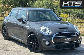 2017 MINI HATCH