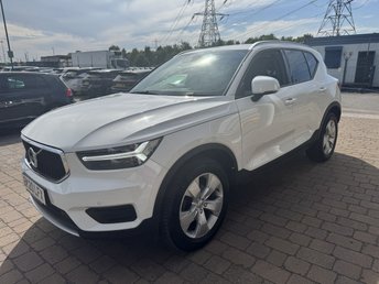 2020 VOLVO XC40 1.5 T3 Momentum SUV 5dr Petrol Auto Euro 6 (s/s) (163 ps) £16800.00