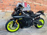 USED 2018 R YAMAHA R1 STEALTH Akrapovic Exhaust + Extras